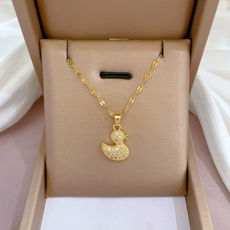 Chaine Papillon jaune doré
