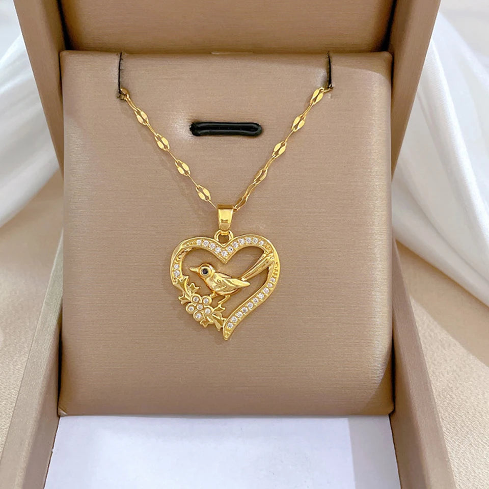 Collier coeur, papillon