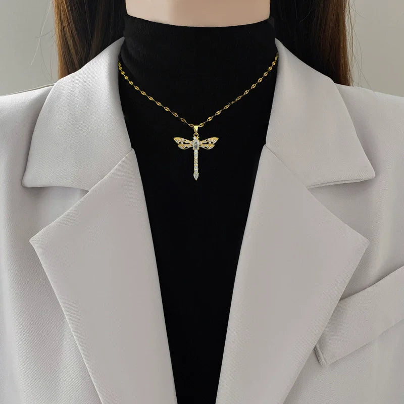 Chaine magnifique jaune d'or